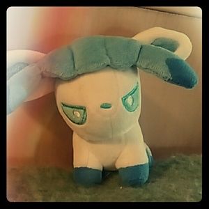 ***Free GIft With 4 item bundle***Pokemon plush